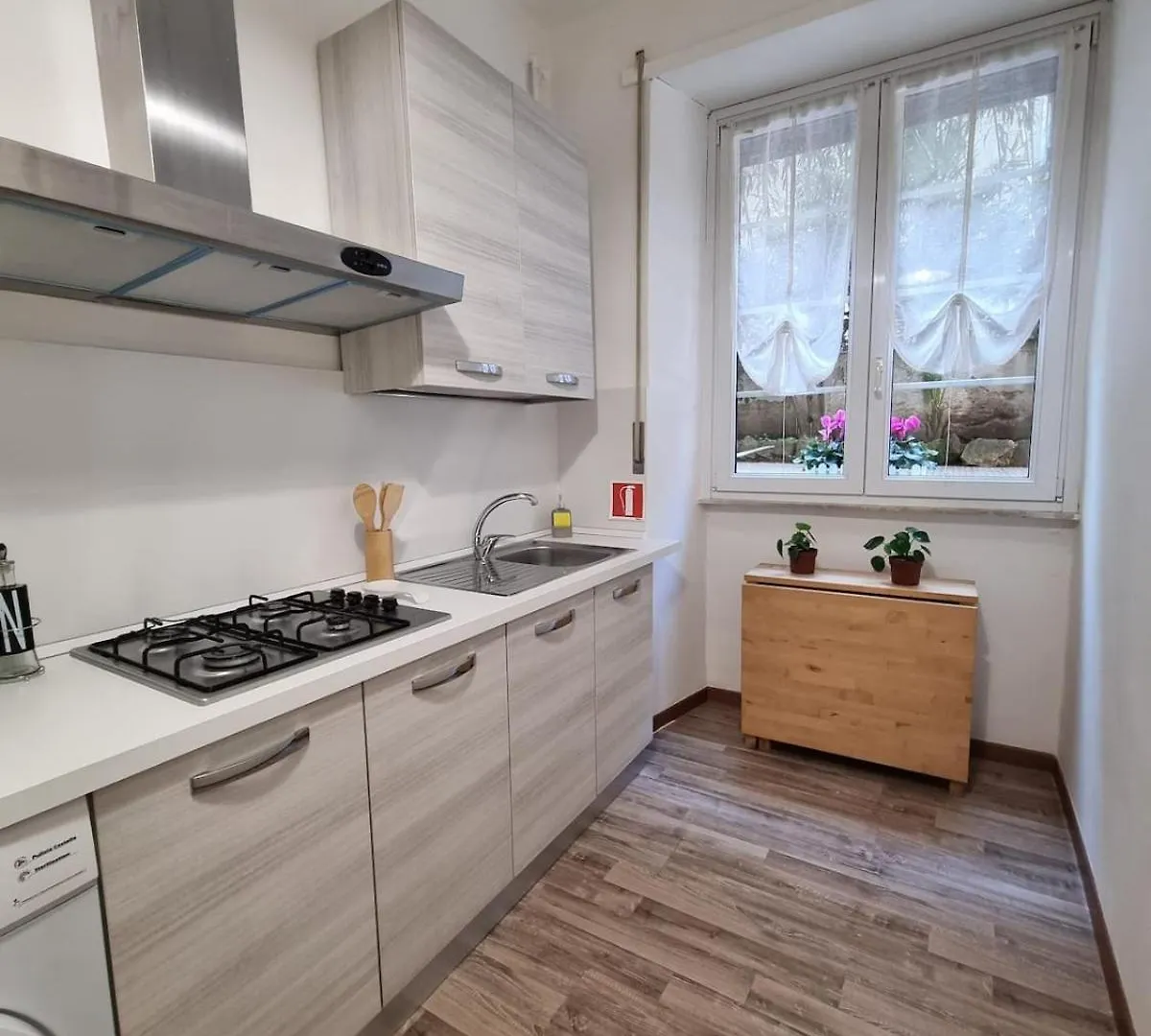 Papa'S House - Re Di Roma Daire 0*,